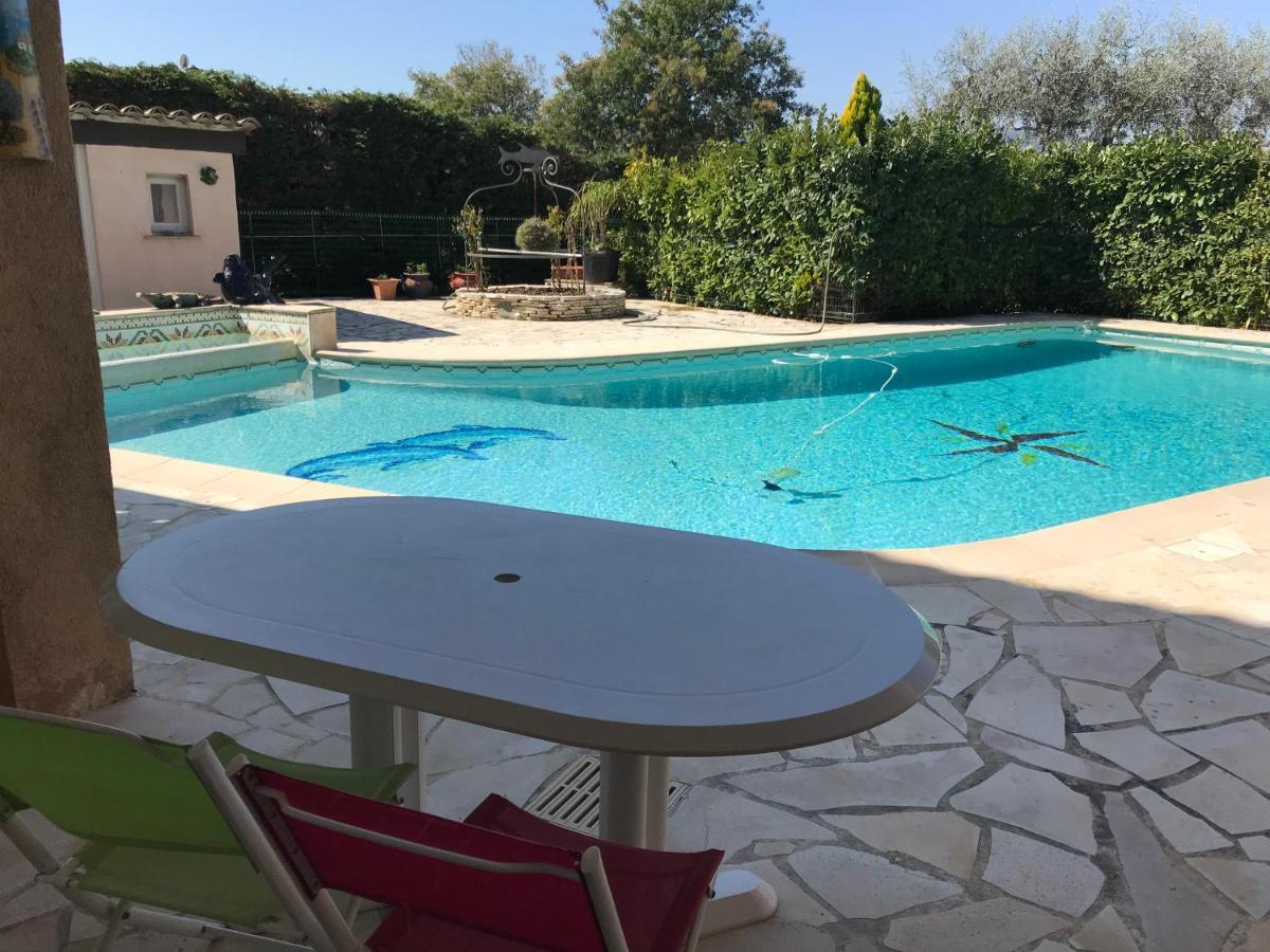 2 Pieces Rdc Piscine *